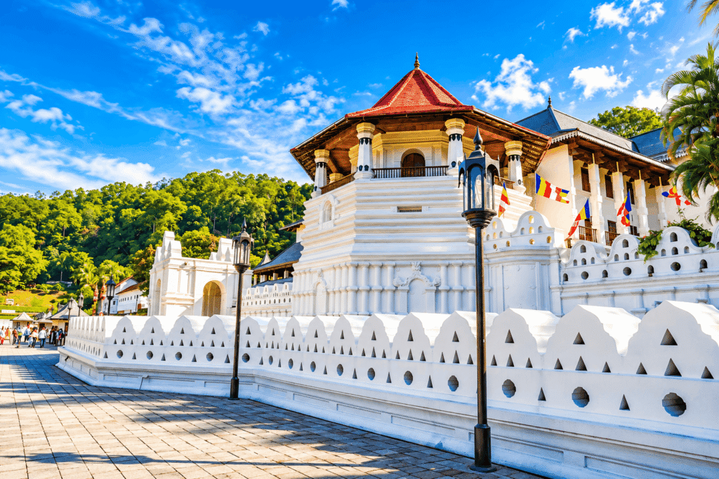 5 Days Sri Lanka Tour Package | Sigiriya, Kandy, Ella & Mirissa | Hotels with Breakfast & Luxury Car – photo 3